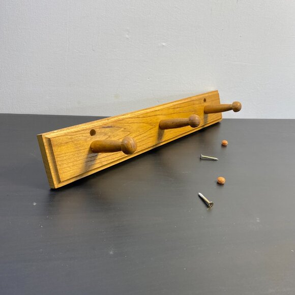 Vintage Wooden Peg Rack, Three Hooks, Wall Hanging Bathroom Hangers, 1960s Home - Picture 9 of 10